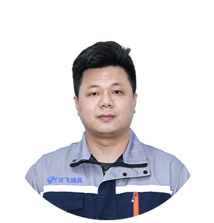 模具主管   陳啟忠